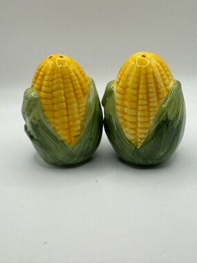 Vintage Corn on the Cob Salt & Pepper Shakers - Yellow & Green